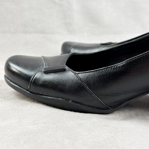 Clarks Artisan Rosalyn Belle black Leather heels size US 10 women - Picture 8 of 16